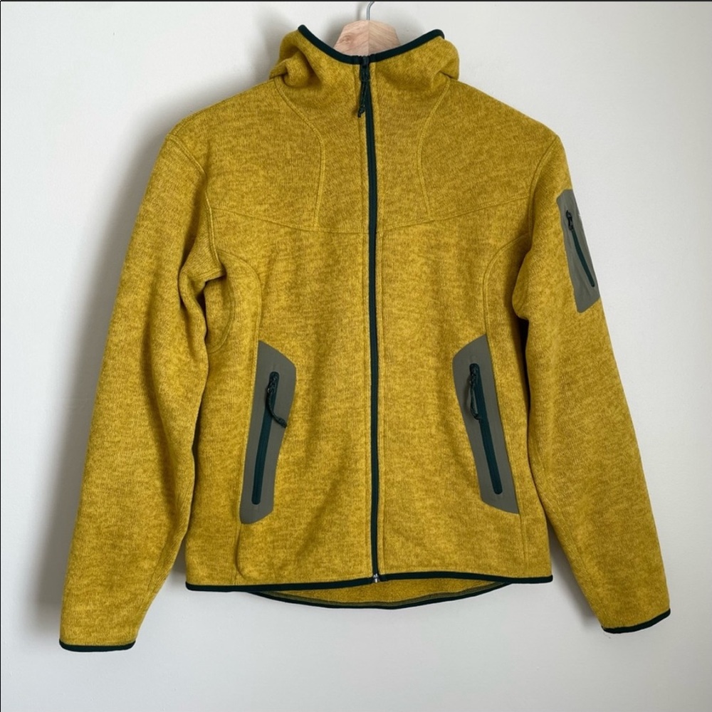 Arcteryx covert zip up hoodie